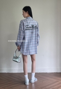kakamee少女潮流时尚洋气格纹撞色米奇字母，喷画衬衫上衣
