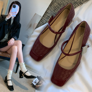 紫幻玲珑复古玛丽珍女单鞋浅口中跟法式小红鞋宽脚胖脚大码女鞋
