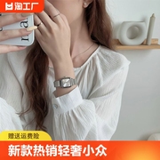 韩版方形小表盘手表女款简约气质小众轻奢高级感精致钢带复古女表