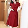 v领气质红色连衣裙，2024女夏季高级感收腰显瘦法式赫本小红裙