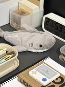 小鲨鱼玩偶铅笔袋ins风高颜值毛绒卡通创意大容量简约文具收纳袋