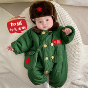 婴儿衣服新生儿连体衣东北军绿色棉衣秋冬季加绒满月宝宝保暖哈衣