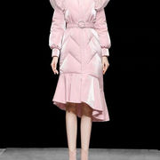 冬季2023女装浅粉色收腰中长款白鸭绒(白鸭绒)羽绒服，加厚面包服外套潮