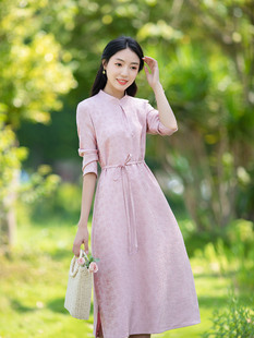 复古轻中式立领粉色旗袍女2024春装连衣裙设计感小众气质长裙