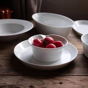 出口新骨瓷(新骨瓷)纯白色薄边质感，实用家用餐具，餐盘子深盘烤碗引流碗套装