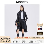 NEXY.CO/奈蔻2023冬季黑色绵羊皮西装外套中长款时尚真皮大衣