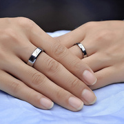 情侣戒指简约光面尾戒钨金个性，对戒日系，戒指女小众设计2023潮
