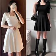 韩国东大门女装，2022秋季修身方领短袖连衣裙子
