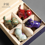 故宫创意可爱陶瓷小猫咪摆件桌面，客厅茶几装饰品，鱼缸盆栽造景茶宠