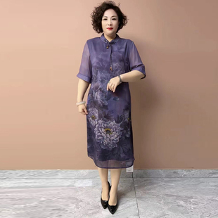 新中式妈妈真丝连衣裙夏季中袖高品质刺绣定位花，过膝长款裙子