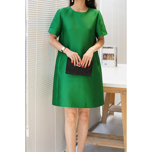 粉猫家 巨显白的绿色大牌感经典时髦立体剪裁优雅纯色短袖连衣裙