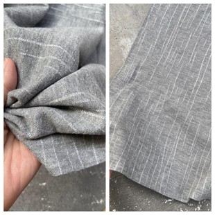 烟灰色针织羊毛夹杂亮丝微弹力进口时装，面料定制开衫裙子裤布料