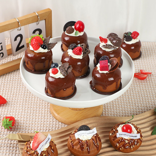 仿真巧克力托盘蛋糕模型樱桃草莓泡芙假面包店铺装饰摆件拍摄道具