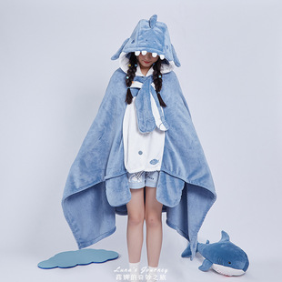 可爱睡衣鲨鱼珊瑚绒睡衣，冬季披风斗篷，睡袍卡通可爱居家服