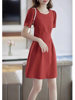 2024夏季法式轻奢名媛，气质红色连衣裙，优雅通勤收腰小个子中裙