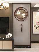 新中式实木挂钟2023家用挂墙时钟客厅高档石英钟轻奢创意钟表