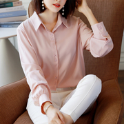 缎面上衣女小众粉色，秋装长袖衬衫，2023韩版宽松职业装打底衬衣