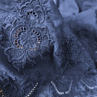 有点重工~藏青色宫廷，刺绣单边波浪，纯棉布面料连衣裙时装布料