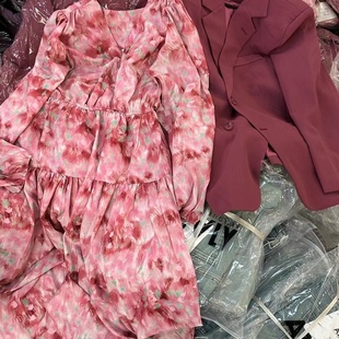 欧货西装外套长袖碎花连衣裙显瘦两件套女2024玫粉色套装