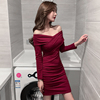 一字肩连衣裙露肩性感裙子女秋装2023年设计感修身红色包臀裙