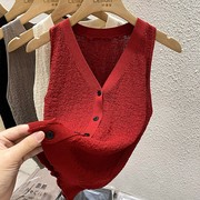 复古小香风针织马甲，女早春修身设计感小众，红色v领背心开衫上衣女