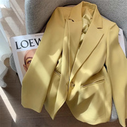 高级感休闲黄色西装，外套女秋季2023韩版英伦，风小个子西服上衣