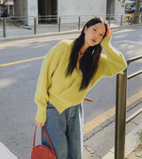 Cmy korea韩国东大门女装慵懒柠檬黄一粒纽扣不规则针织毛衣