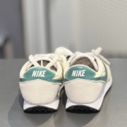 Nike耐克女鞋DAYBREAK复古华夫鞋休闲运动阿甘鞋跑步鞋CK2351