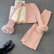 粉色小香风羽绒服套装女2023冬季狐狸毛毛呢短外套长裙两件套