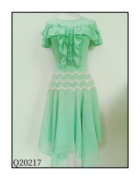 珍思薇尼夏季绿色女圆领拼接网纱连衣裙很仙的刺绣网中长a字裙女