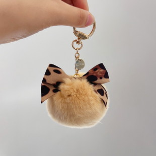 日系可爱豹纹蝴蝶结獭兔毛小毛球包挂件，精美毛绒球(毛，绒球)钥匙扣挂饰礼物