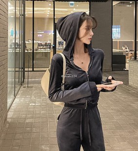 韩国冬款 小女人时尚连帽设计修身短外套+休闲裤套装
