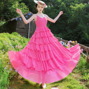 旅行拍照好看的粉红色雪纺，连衣裙女别致惊艳大摆吊带蛋糕裙长裙子