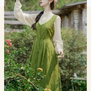 法式复古公主裙宫廷风绿色背带裙秋冬洋气时髦衬衣套装连衣裙女