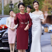 lucre春喜妈妈中式西装婚礼服套装，气质红色提花连衣裙两件套