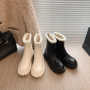 女士米色软羊皮白色鞋子，2023女秋冬短靴厚底加绒小个子