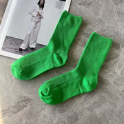 早春绿色双针莫代尔潮流中筒袜女欧货个性时尚穿搭ins网红堆堆袜