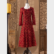 红色礼服2024长袖，喜婆婆婚宴，装结婚礼服妈妈洋气高贵高端刺绣