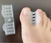 透明拇外翻矫正器对折自由使用薄款分趾器脚趾分离器矫形器