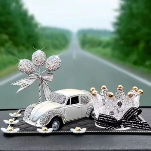 水晶车载摆件组合汽车模型车内香水装饰品送女生闺蜜生日礼物