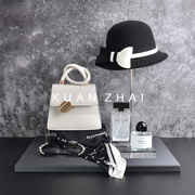 黑白经典赫本帽子女包，皮质托盘样板间衣帽间衣柜，梳妆台软装饰摆件