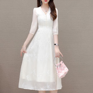 高档白色连衣裙女装2024夏季显瘦气质时尚中长款减龄裙子