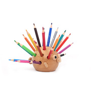 卡通圆河豚笔筒收纳盒儿童可爱z创意礼物办公室笔插实木质桌