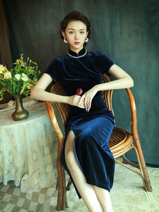 藏青色丝绒旗袍女复古中国风改良版高端连衣裙，性感时尚中长款秋季