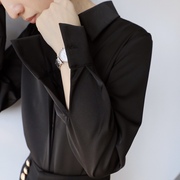 XINER 黑色衬衫女长袖哑光高级质感简约通勤上衣春季衬衣常规款