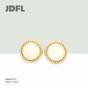 jdfl精致白色金色金属，小香风大衣纽扣，子西服装钮扣毛衣辅料扣扭