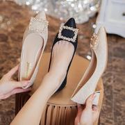 粗跟单鞋女2024春季香槟色新娘婚鞋伴娘鞋方扣水钻中跟仙女鞋