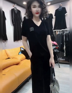 韩版修身t恤24早春款，t恤衫女士v领短袖黑色修身上衣金丝绒打底衫