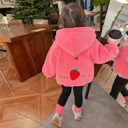 女童外套2023冬季韩版粉红草莓毛毛衣儿童连帽甜美可爱上衣