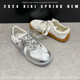 韩版女鞋2024春季平底系带蕾，丝网面网红款软底，休闲百搭德训鞋